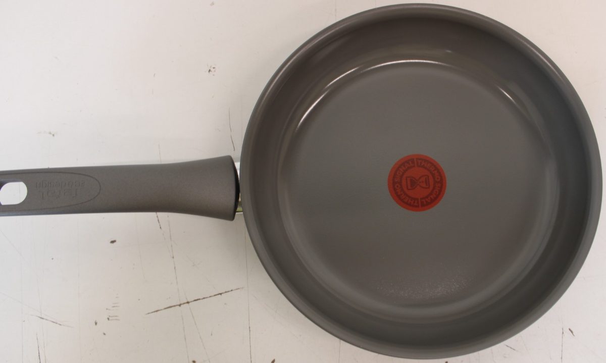 Tefal C4260443 Renewal 24 cm Grey Induction Frypan, TEFAL Pan, C4260443, Frying, Diameter 24 cm, Suitable for induction hob, Fixed handle, Grey, DAMAGED PAINT